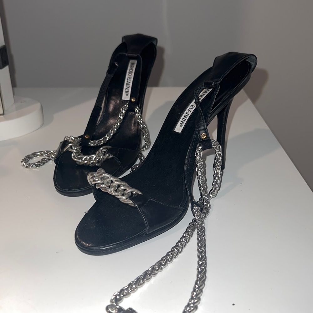 Black with silver chain Manolo Blahnik size 40